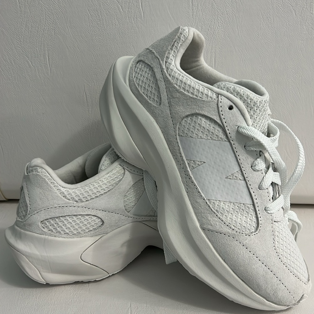 New Balance WRPD white NEW! Unisex
Men size 7 women 8